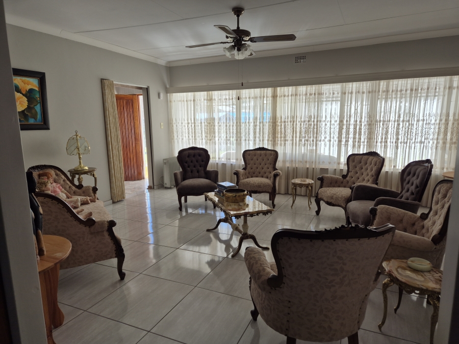 3 Bedroom Property for Sale in Flamwood North West